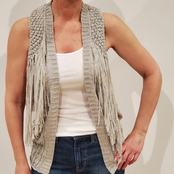 Tops - Grey boho vest